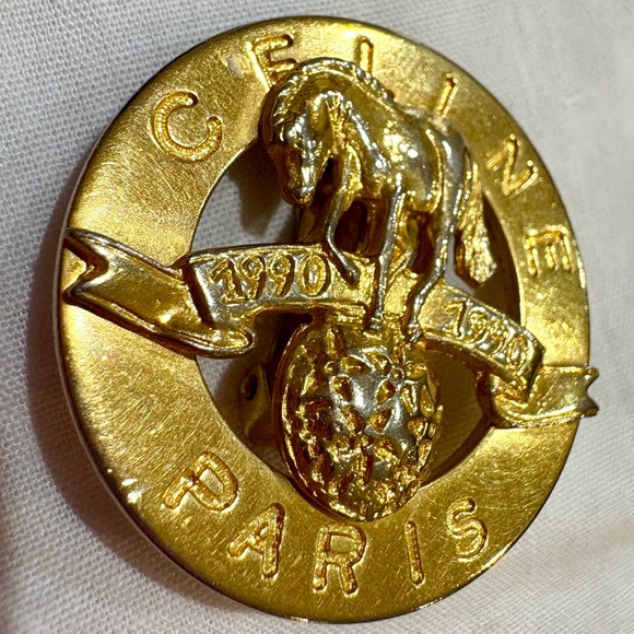 Céline Rare 1990 Anniversary Horse Medallion Clip-On Earrings - Picture 11 of 11